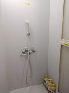 シャワー室
